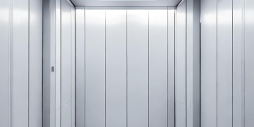 物业电梯内装电扇安全吗？